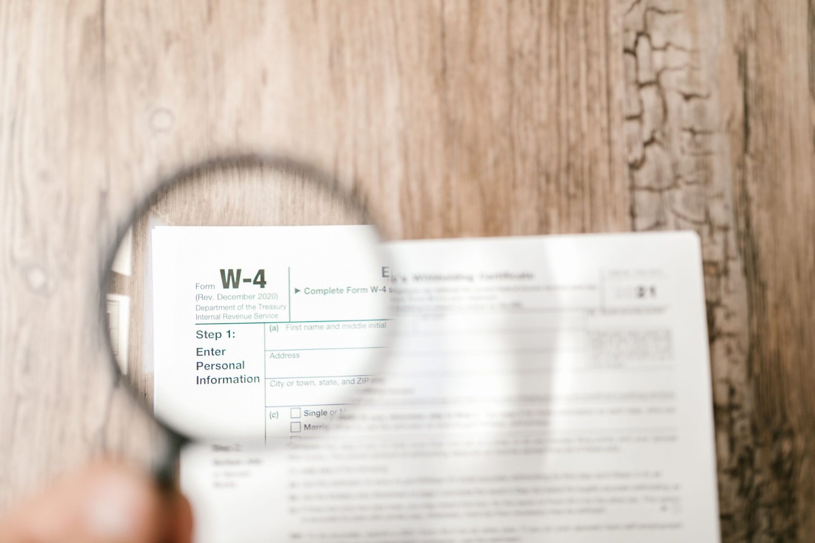 Official IRS Form W-4 Employee's Withholding Certificate